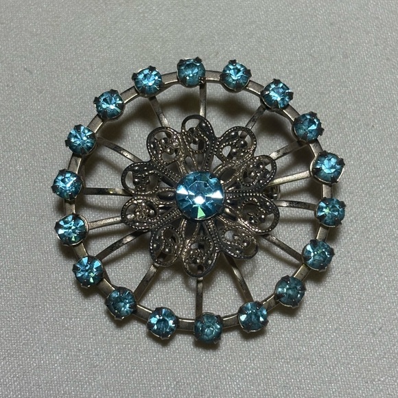 Vintage Fancy Silver Filigree Blue Rhinestone Brooch - Picture 1 of 5